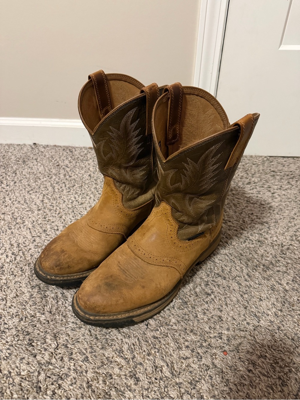 Used Ariat work boots size 12